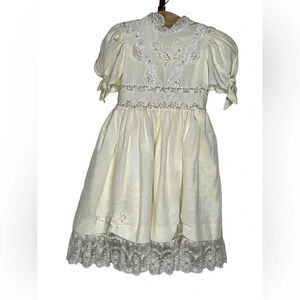 Nicole by Dorissa creepy doll Halloween costume ivory lace beaded dress sz 7